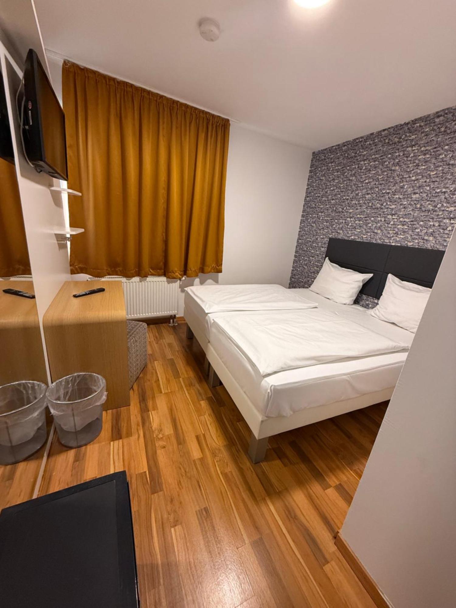Hotel Eurocity Bruchkobel Exterior photo